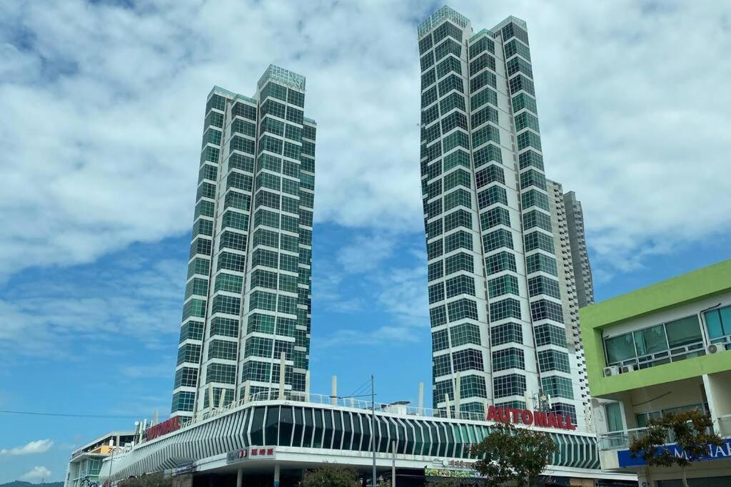 The Maritime Suite @ Panoramic Duplex 海景の家 Jelutong Екстериор снимка