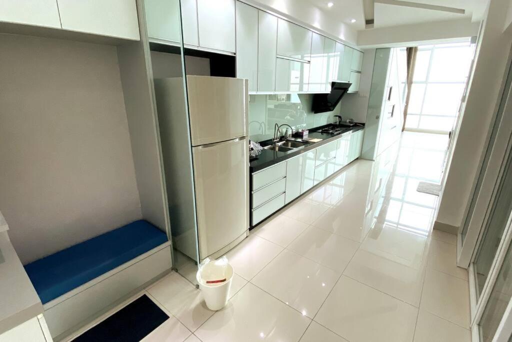The Maritime Suite @ Panoramic Duplex 海景の家 Jelutong Екстериор снимка